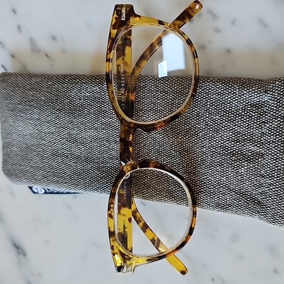 Peepers Kennedy +2.00 Readers - Picture 7 of 7